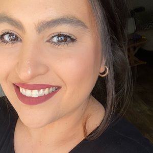 Meet your Posher, Jean